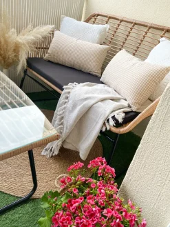 Outlet Beliani Set da giardino con tavolo 4 posti MINORI Rattan sintetico (PE) Beige Beige Naturale Nero