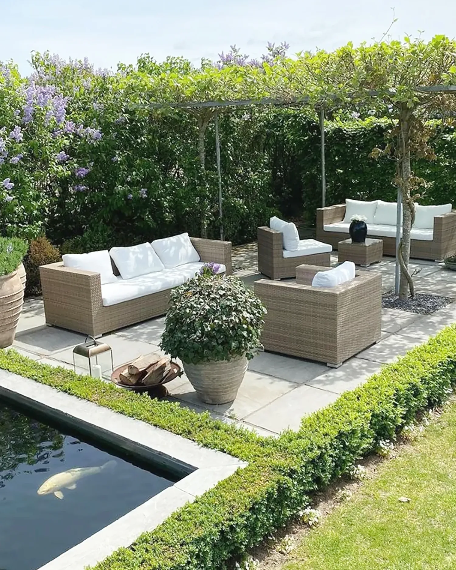 Hot Beliani Set da giardino con tavolo 8 posti MAESTRO Modulare Rattan sintetico (PE) Marrone chiaro Bianco Marrone