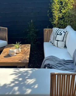 Hot Beliani Set da giardino con tavolo 4 posti CREMONA Legno d'acacia Bianco sporco Bianco Marrone