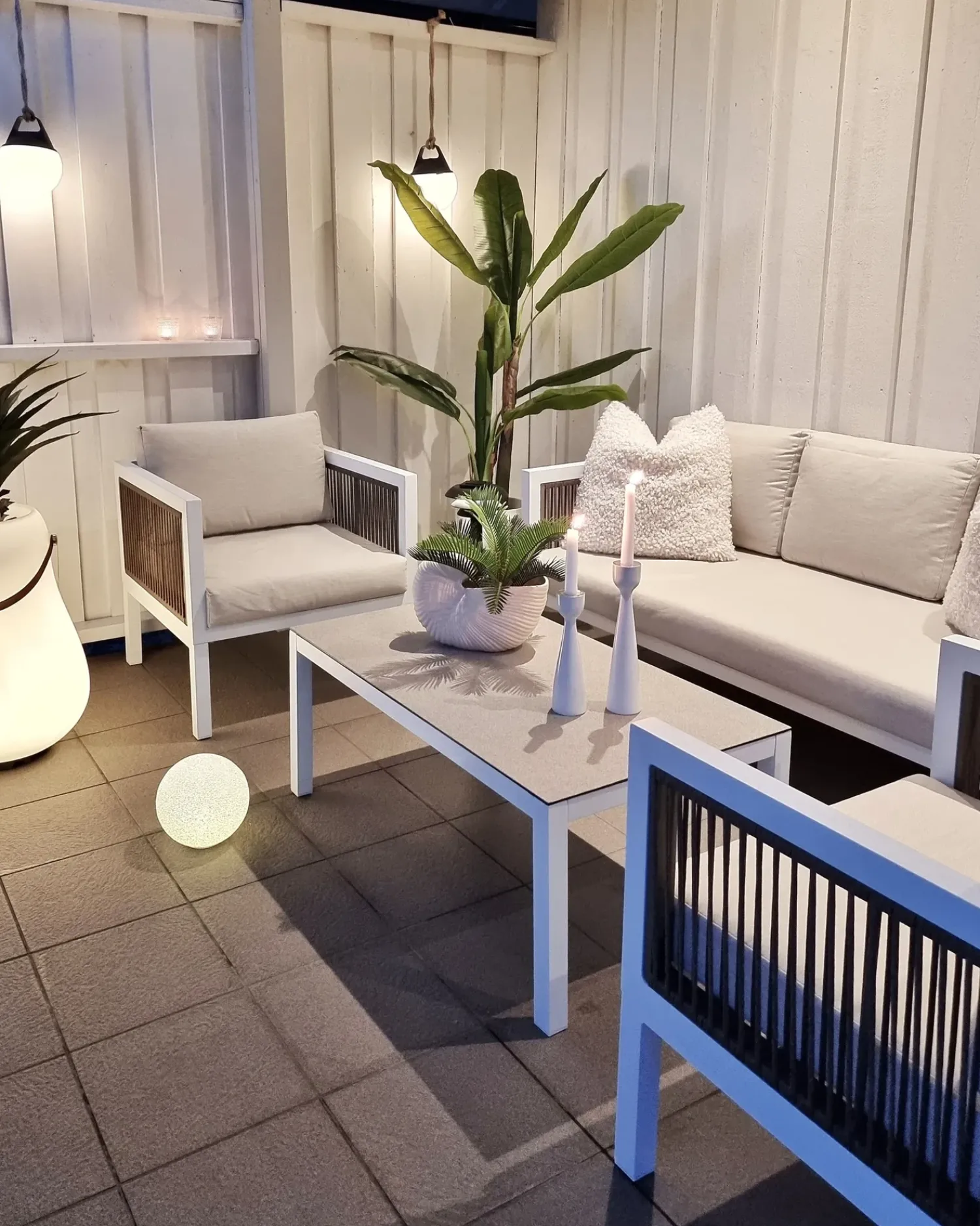 New Beliani Set da giardino con tavolo 5 posti BORELLO Metallo Bianco Bianco Beige Marrone