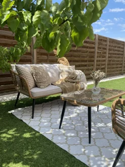 Online Beliani Set da giardino con tavolo 4 posti CORINTH II Rattan sintetico (PE) Naturale Marrone Grigio Nero