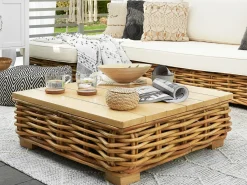 Clearance Beliani Set da giardino con tavolo 4 posti VARALLO Modulare Rattan Naturale Bianco Naturale