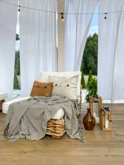 Clearance Beliani Set da giardino con tavolo 4 posti VARALLO Modulare Rattan Naturale Bianco Naturale
