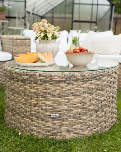 Online Beliani Set da giardino con tavolo 9 posti SEVERO Rattan sintetico (PE) Marrone dorato Bianco Marrone