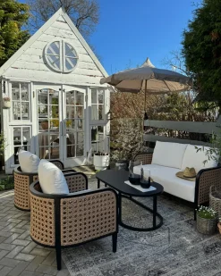 Best Beliani Set da giardino con tavolo 4 posti MONTEFALCO Metallo Bianco Bianco Nero