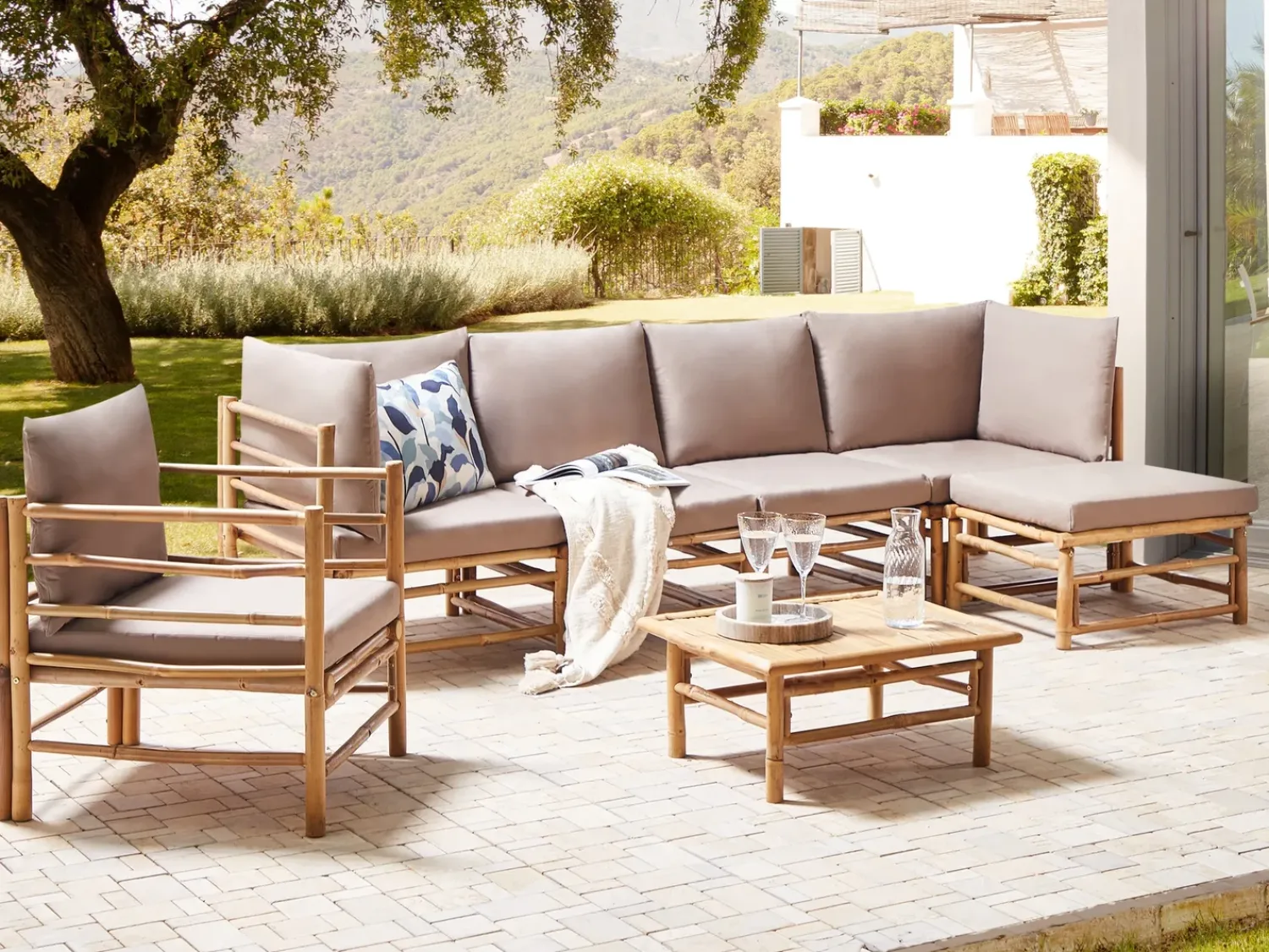 Discount Beliani Set da giardino con tavolo 6 posti CERRETO Lato Sinistro Bambù Tortora Beige Marrone Grigio