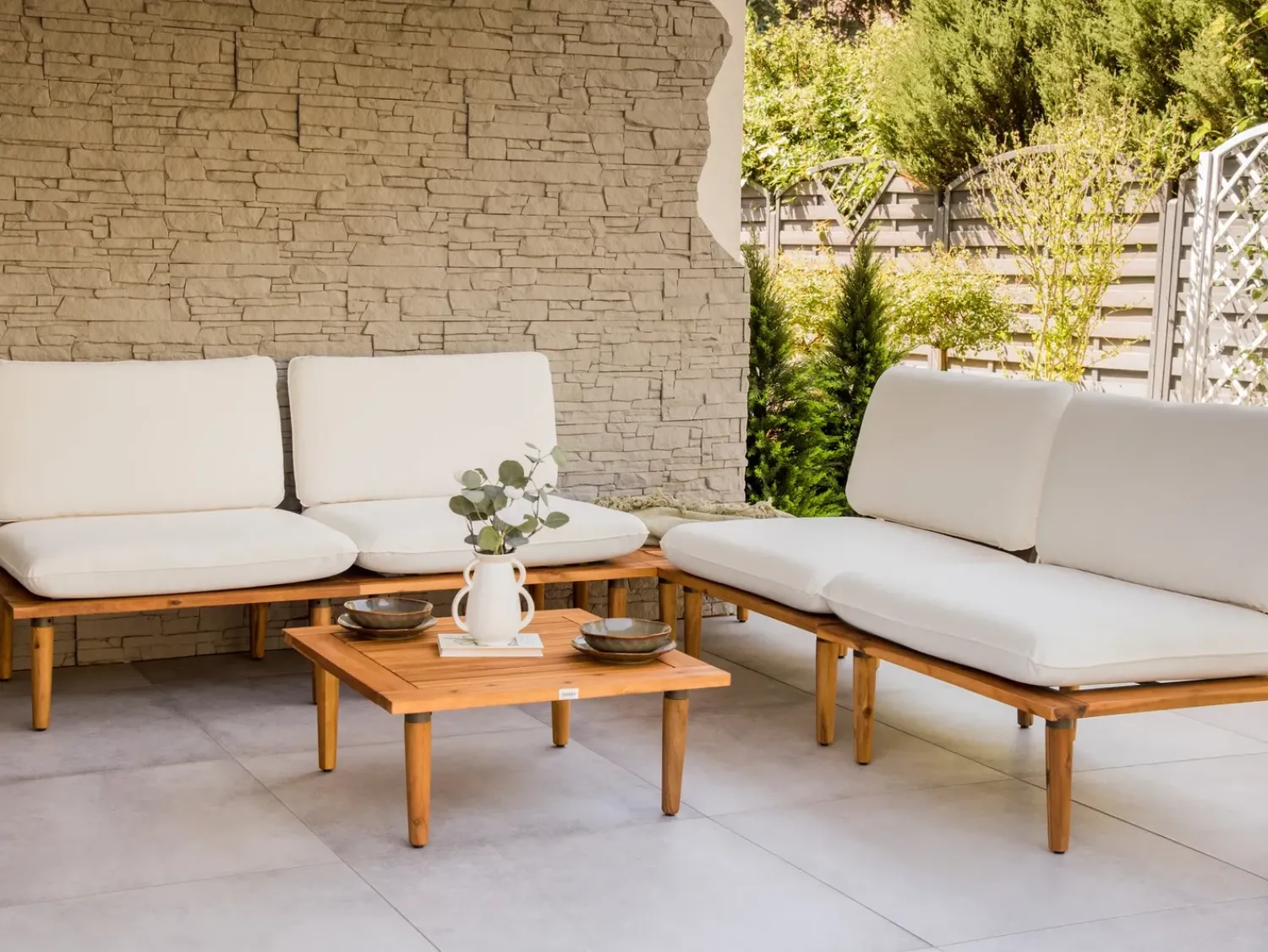 Sale Beliani Set da giardino con tavolo 4 posti FRASCATI Modulare Legno di acacia certificato Bianco sporco Bianco Marrone