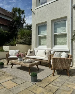 Hot Beliani Set da giardino con tavolo 5 posti VITTORIA XL Rattan sintetico (PE) Bianco sporco Bianco Beige Marrone