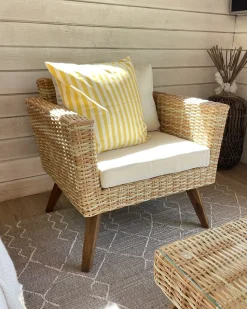 Hot Beliani Set da giardino con tavolo 5 posti VITTORIA XL Rattan sintetico (PE) Bianco sporco Bianco Beige Marrone