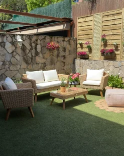 Hot Beliani Set da giardino con tavolo 4 posti VITTORIA Rattan sintetico (PE) Bianco sporco Bianco Naturale Marrone