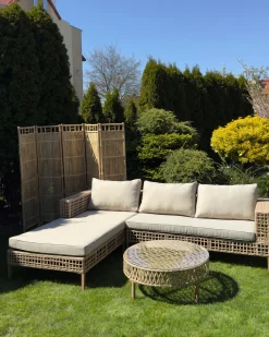 Outlet Beliani Set da giardino con tavolo 4 posti CALASETTA Rattan sintetico (PE) Beige