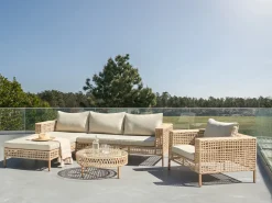 Outlet Beliani Set da giardino con tavolo 4 posti CALASETTA Rattan sintetico (PE) Beige