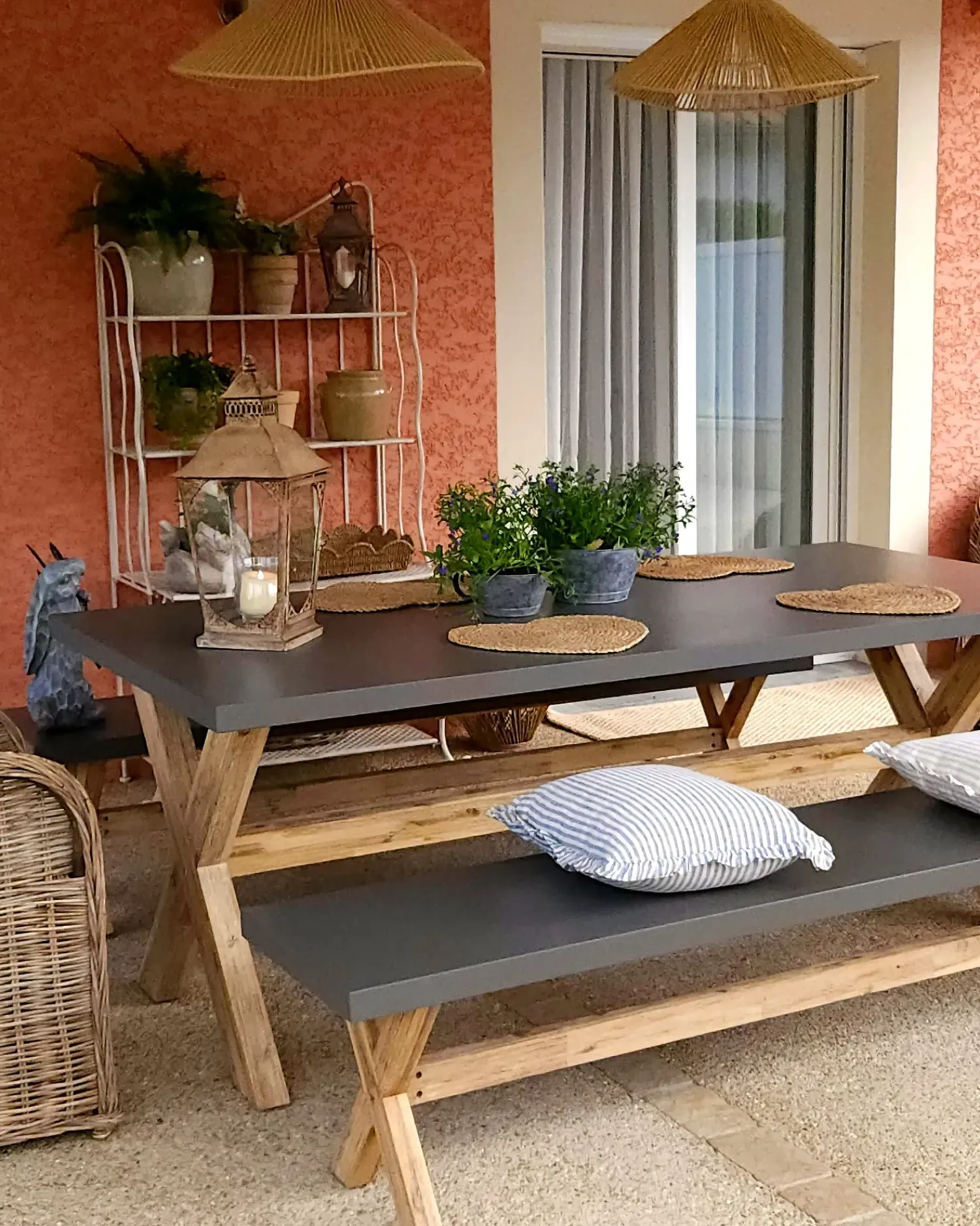 Hot Beliani Set da pranzo da giardino con panche 6 posti OLBIA Cemento Grigio Marrone Grigio