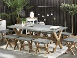 Sale Beliani Set da pranzo da giardino con sgabelli 8 posti OLBIA Cemento Grigio Marrone Grigio