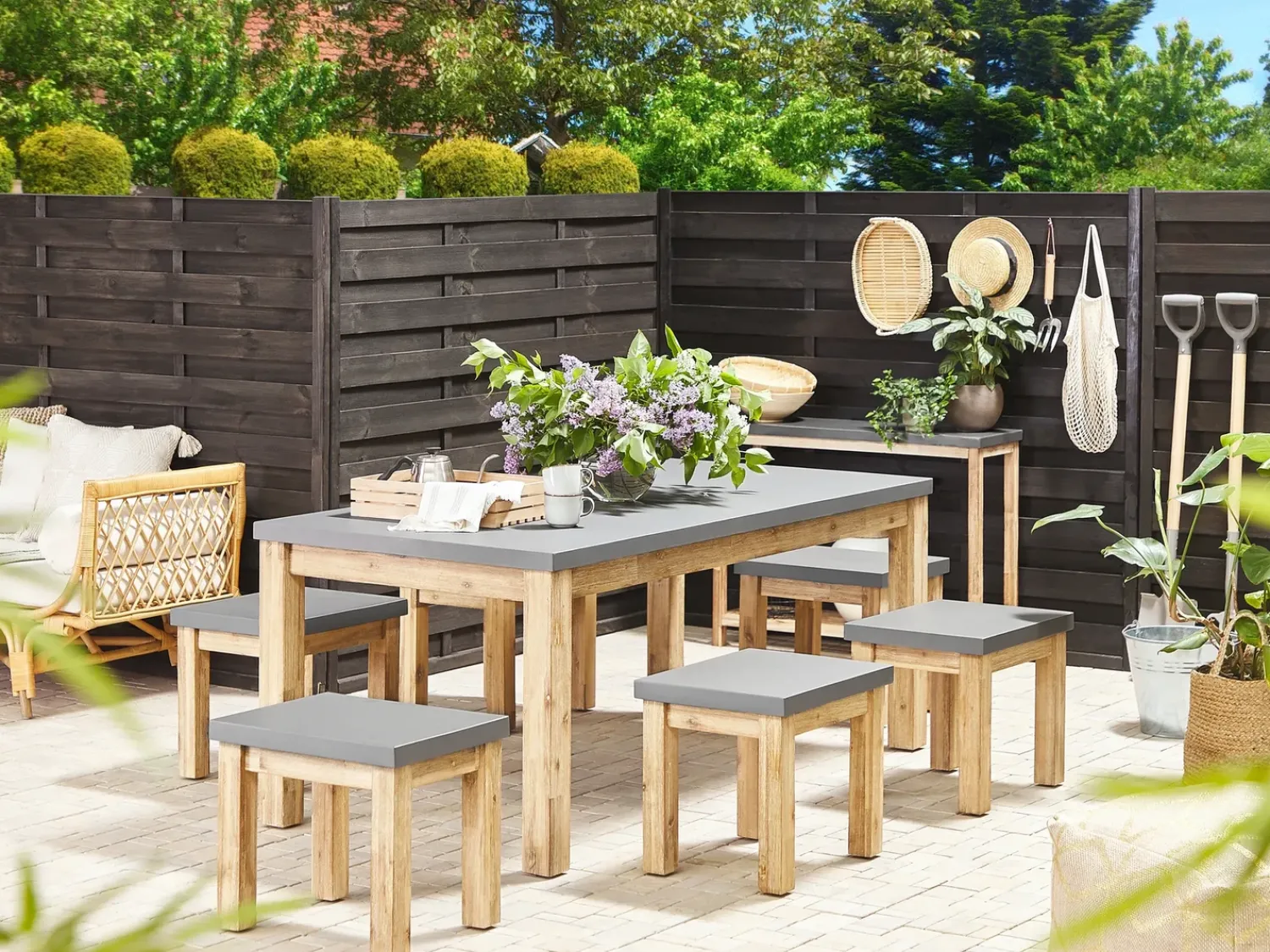 New Beliani Set da pranzo da giardino con sgabelli 6 posti OSTUNI Cemento Grigio