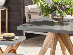 Outlet Beliani con sgabelli 4 posti OLBIA Cemento Grigio Marrone Grigio
