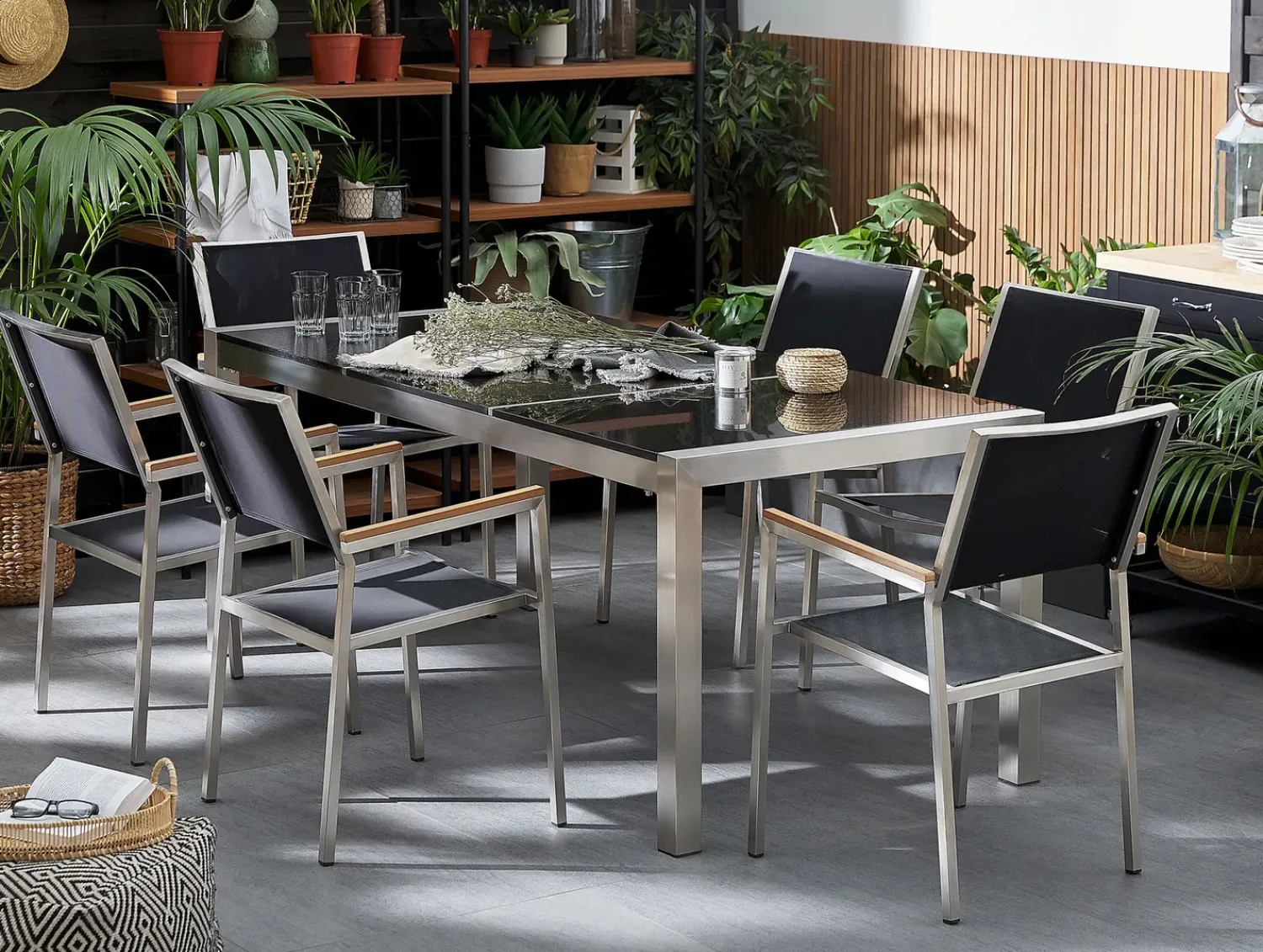 Sale Beliani Set da pranzo da giardino 6 posti GROSSETO Piastra tripla Granito Lucido Nero Argento Nero