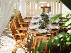 Sale Beliani Set da pranzo da giardino 8 posti MAUI Legno d'acacia chiaro Marrone