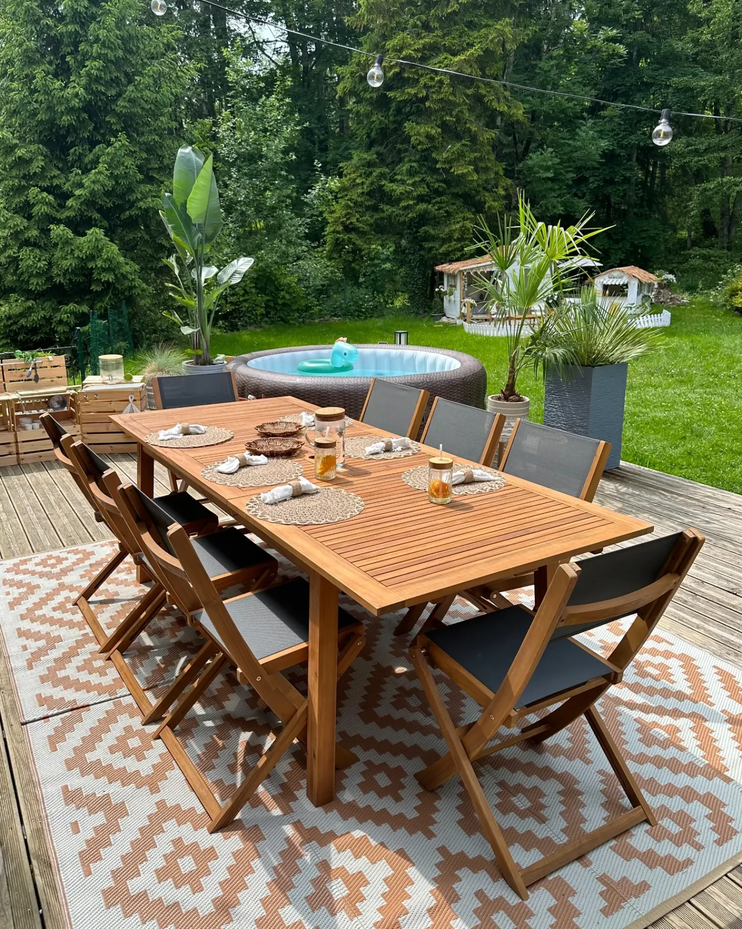 Hot Beliani Set da pranzo da giardino 8 posti CESANA Legno d'acacia Marrone chiaro Grigio Marrone
