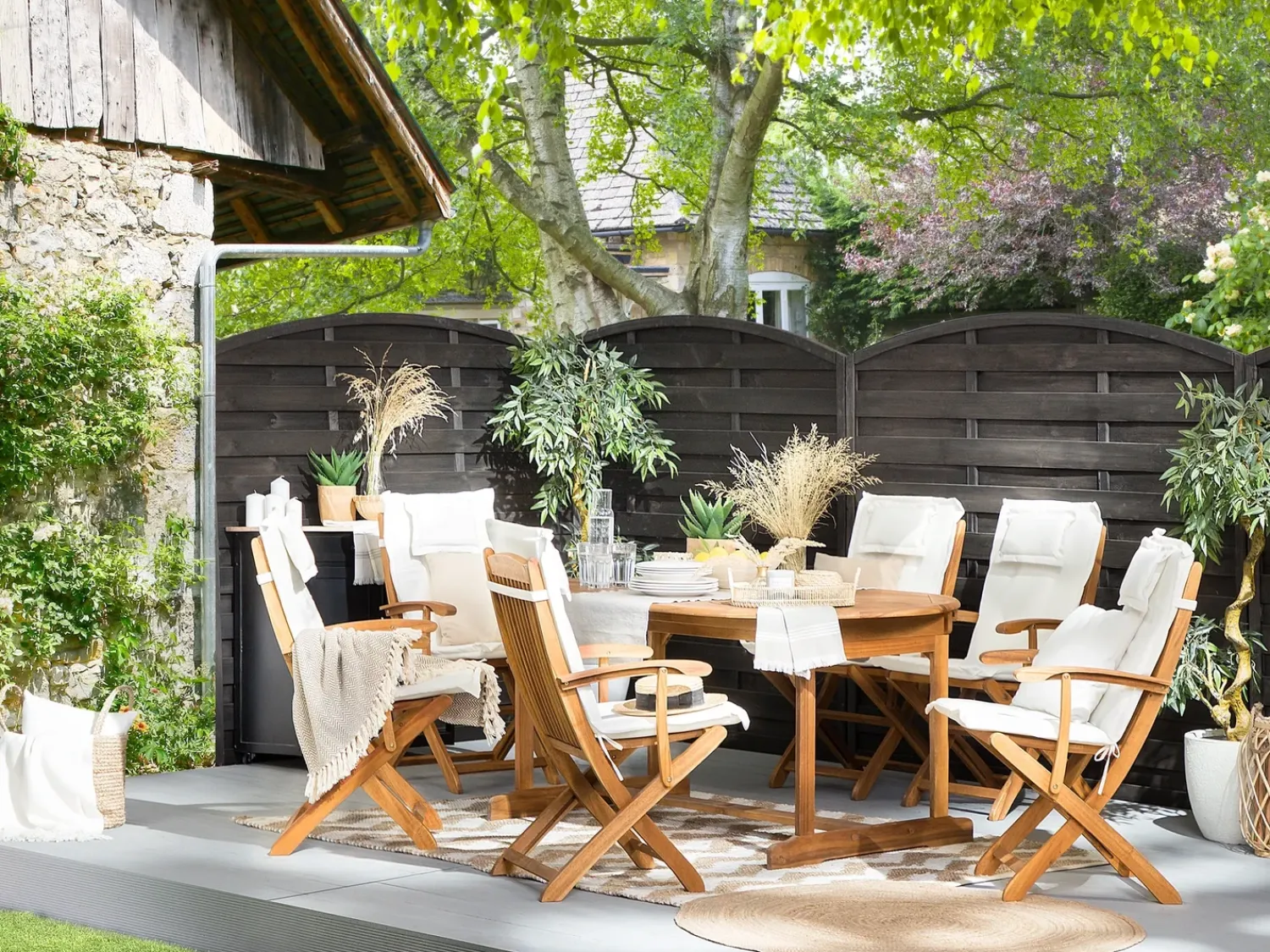 Discount Beliani Set da pranzo da giardino 8 posti MAUI con cuscini Legno d'acacia Bianco sporco Bianco Marrone