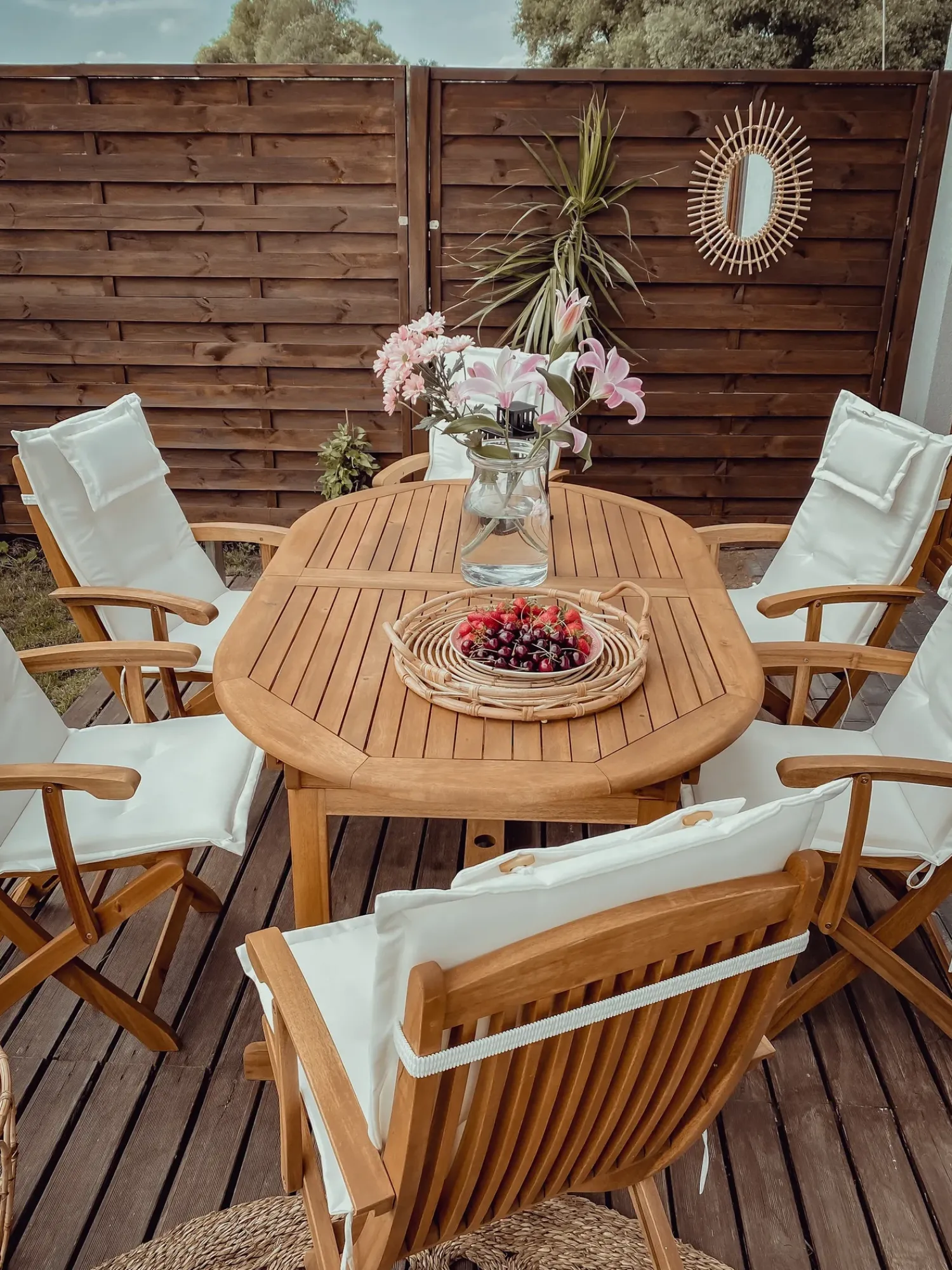 Discount Beliani Set da pranzo da giardino 8 posti MAUI con cuscini Legno d'acacia Bianco sporco Bianco Marrone