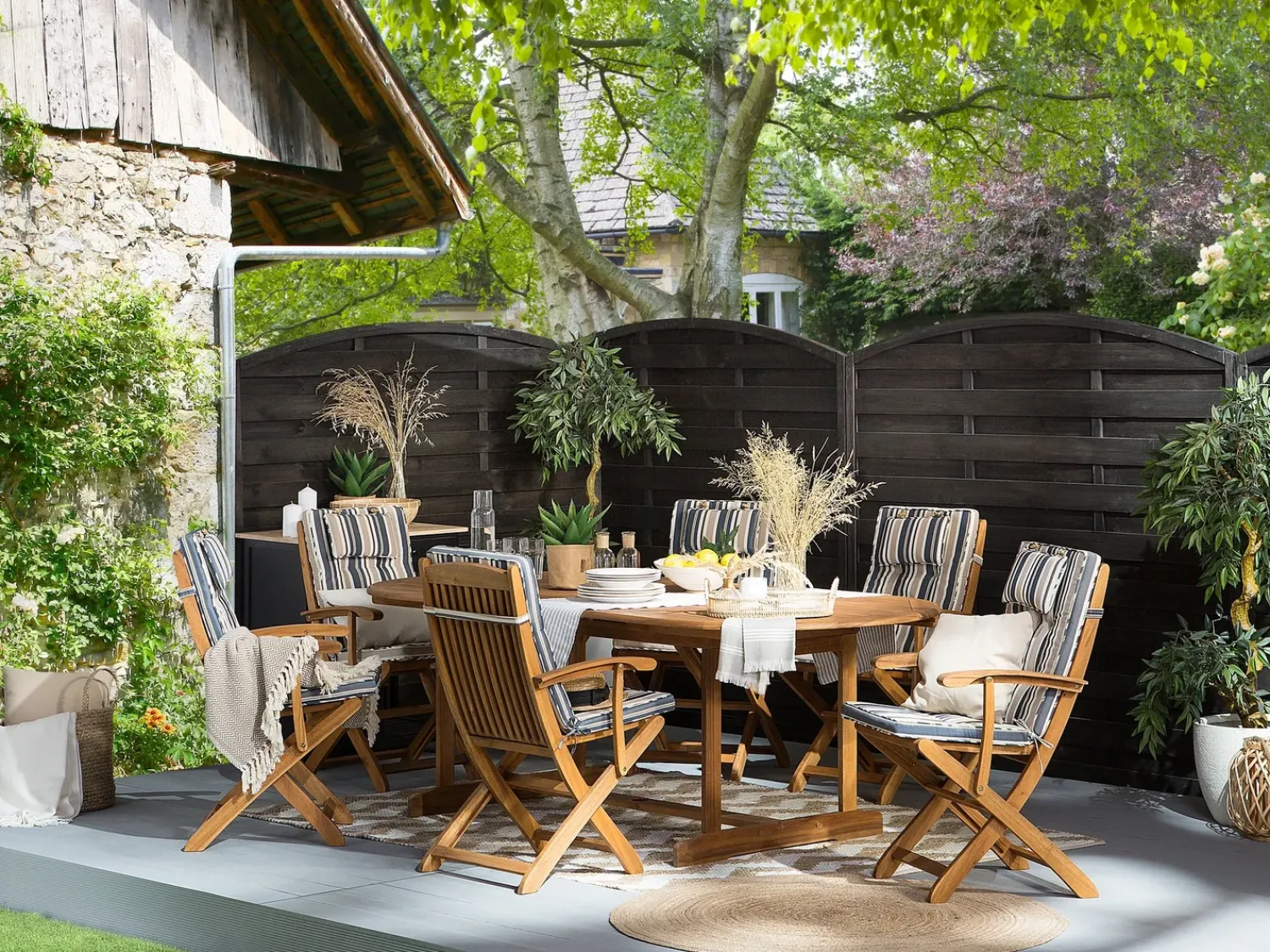 Online Beliani Set da pranzo da giardino 8 posti MAUI con cuscini Legno d'acacia Multicolore Beige Blu Marrone Multicolore
