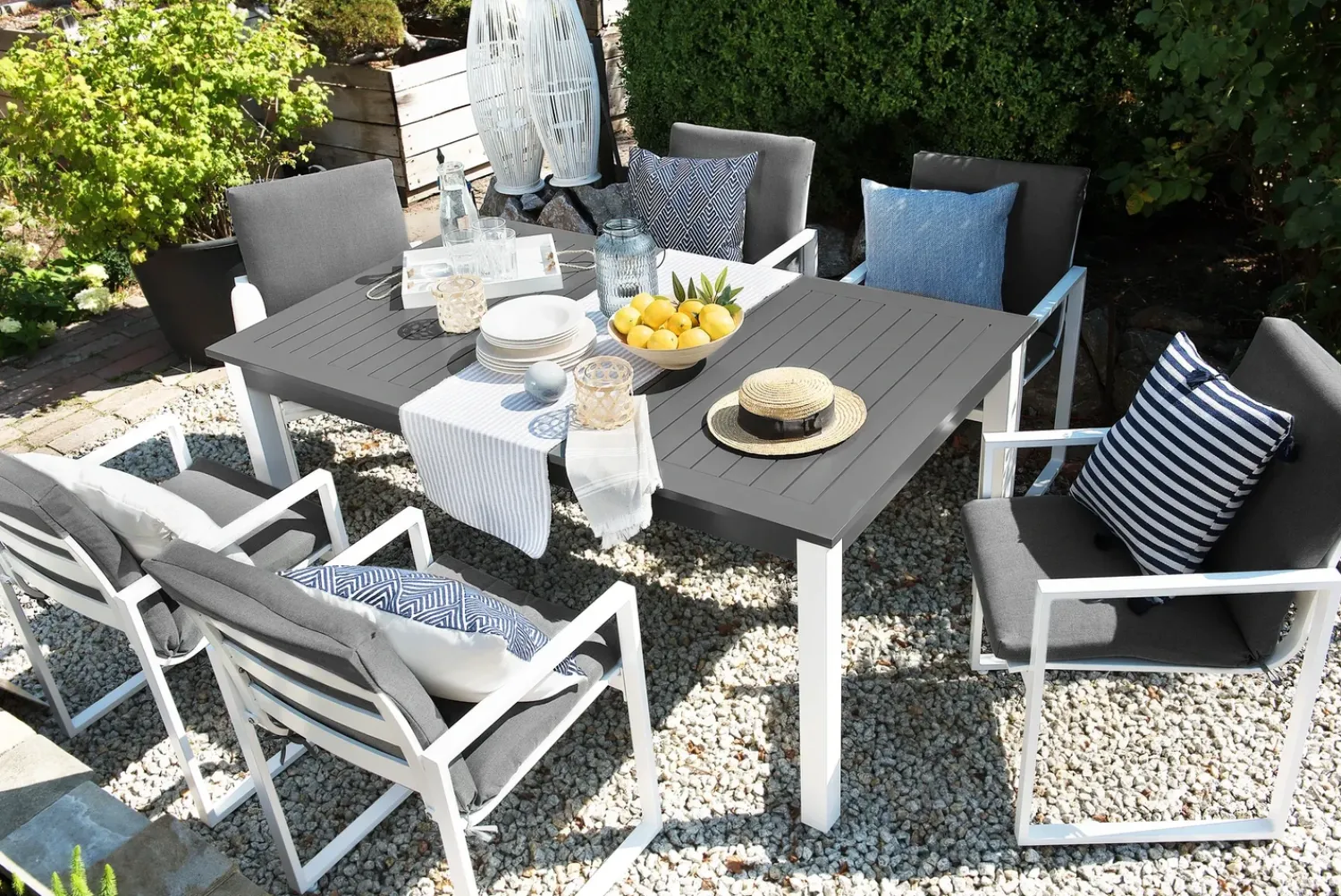 Online Beliani Set da pranzo da giardino 6 posti PANCOLE con cuscini Metallo Grigio Bianco Grigio