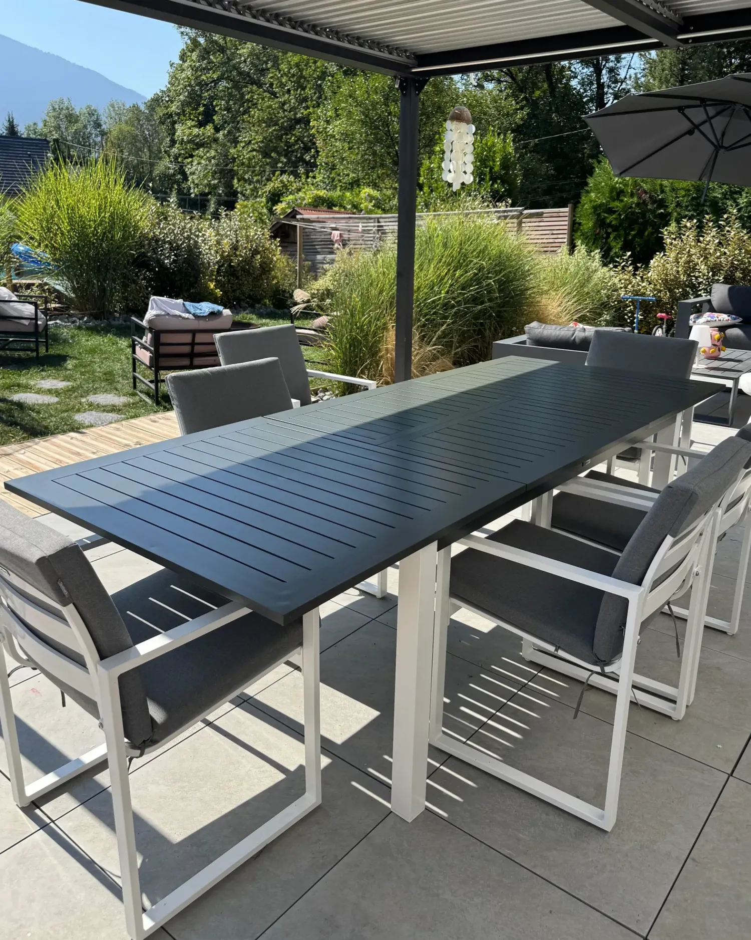 Online Beliani Set da pranzo da giardino 6 posti PANCOLE con cuscini Metallo Grigio Bianco Grigio
