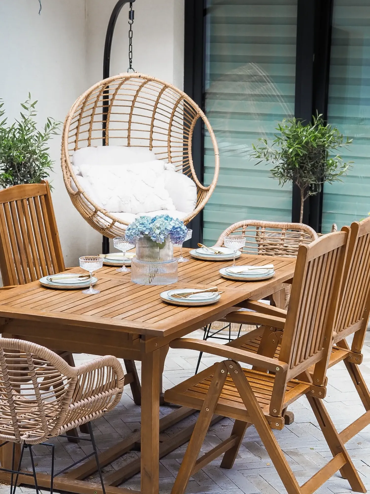 Best Beliani Set da pranzo da giardino 6 posti JAVA Legno d'acacia chiaro Marrone