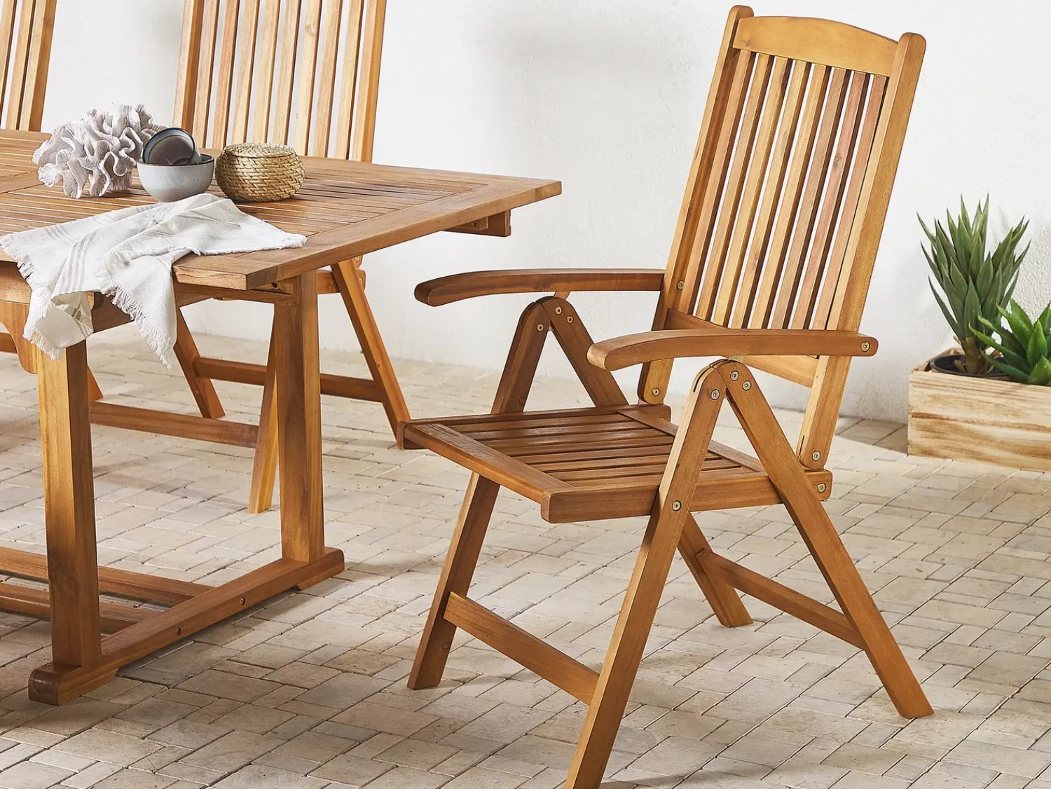 Best Beliani Set da pranzo da giardino 6 posti JAVA Legno d'acacia chiaro Marrone