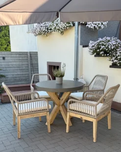 Best Beliani Set da pranzo da giardino 4 posti OLBIA con cuscini Cemento Beige Beige Marrone Grigio