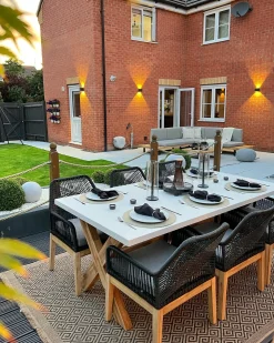 Clearance Beliani Set da pranzo da giardino 6 posti OLBIA con cuscini Nero Bianco Marrone Nero