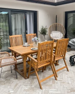 Best Beliani Set da pranzo da giardino 6 posti JAVA con Ombrellone (12 opzioni) Legno d'acacia Marrone chiaro Beige Marrone