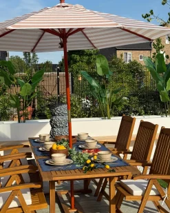 Best Beliani Set da pranzo da giardino 6 posti JAVA con Ombrellone (12 opzioni) Legno d'acacia Marrone chiaro Beige Marrone