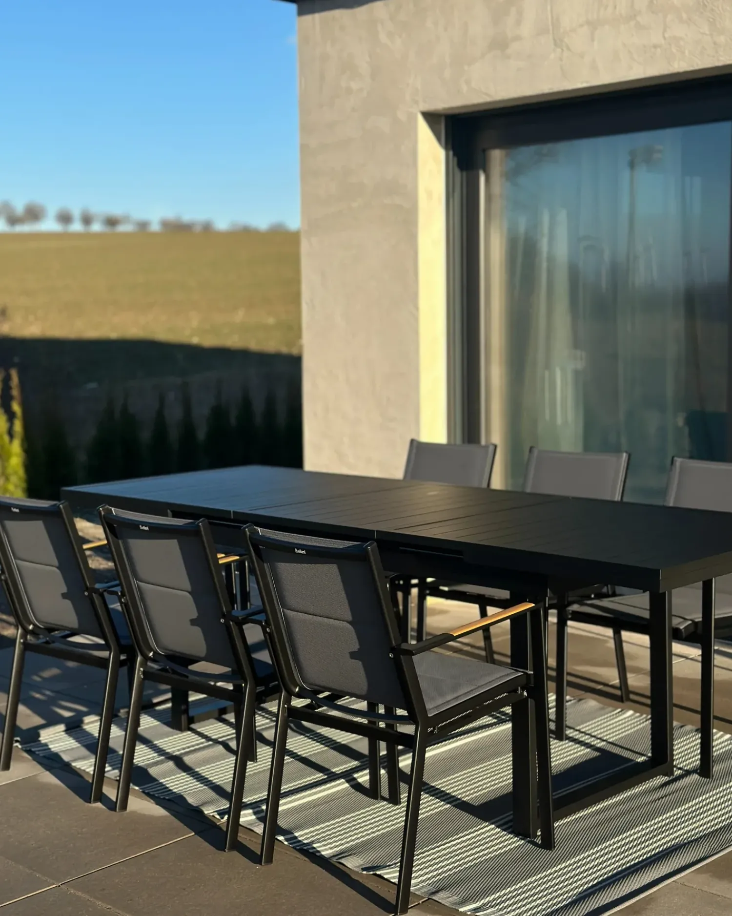 Best Beliani Set da pranzo da giardino 6 posti VALCANETTO/BUSSETO Metallo Nero Grigio Nero