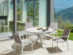 Beliani Set da pranzo da giardino 4 posti MALETTO/BUSSETO Metallo Grigio Beige Bianco Marrone Grigio