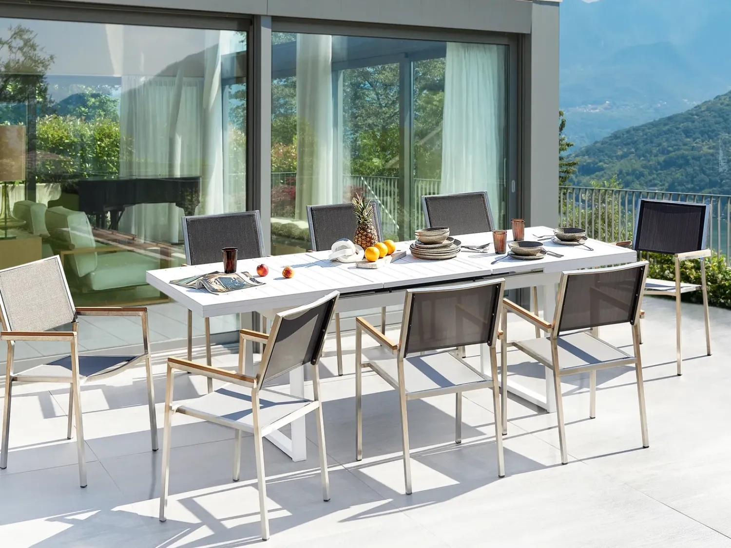 Outlet Beliani Set da pranzo da giardino 8 posti VALCANETTO/GROSSETO Metallo Grigio/Bianco Bianco Argento Grigio