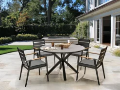Clearance Beliani Set da pranzo da giardino 4 posti MALETTO/TAVIANO con cuscini Metallo Grigio/Nero Marrone Grigio Nero