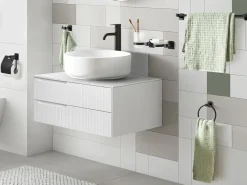 Beliani Set di 6 accessori da bagno POCONE con barre e ganci per asciugamani Nero