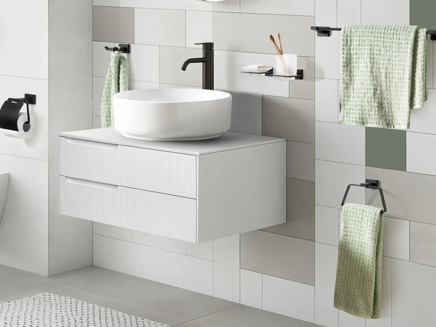 Hot Beliani Set di 6 accessori da bagno RIOHACHA con barre e ganci per asciugamani Nero