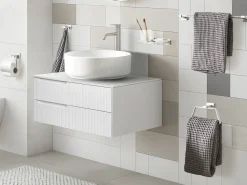 Sale Beliani Set di 6 accessori da bagno RIOHACHA con barre e ganci per asciugamani Argento