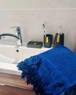 New Beliani ATIU Tessuto a spugna marino Blu