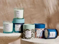Discount Beliani Set di 3 Candele Profumate COLORFUL BARREL Cera di Soia Note fresche Note floreali Blu Verde