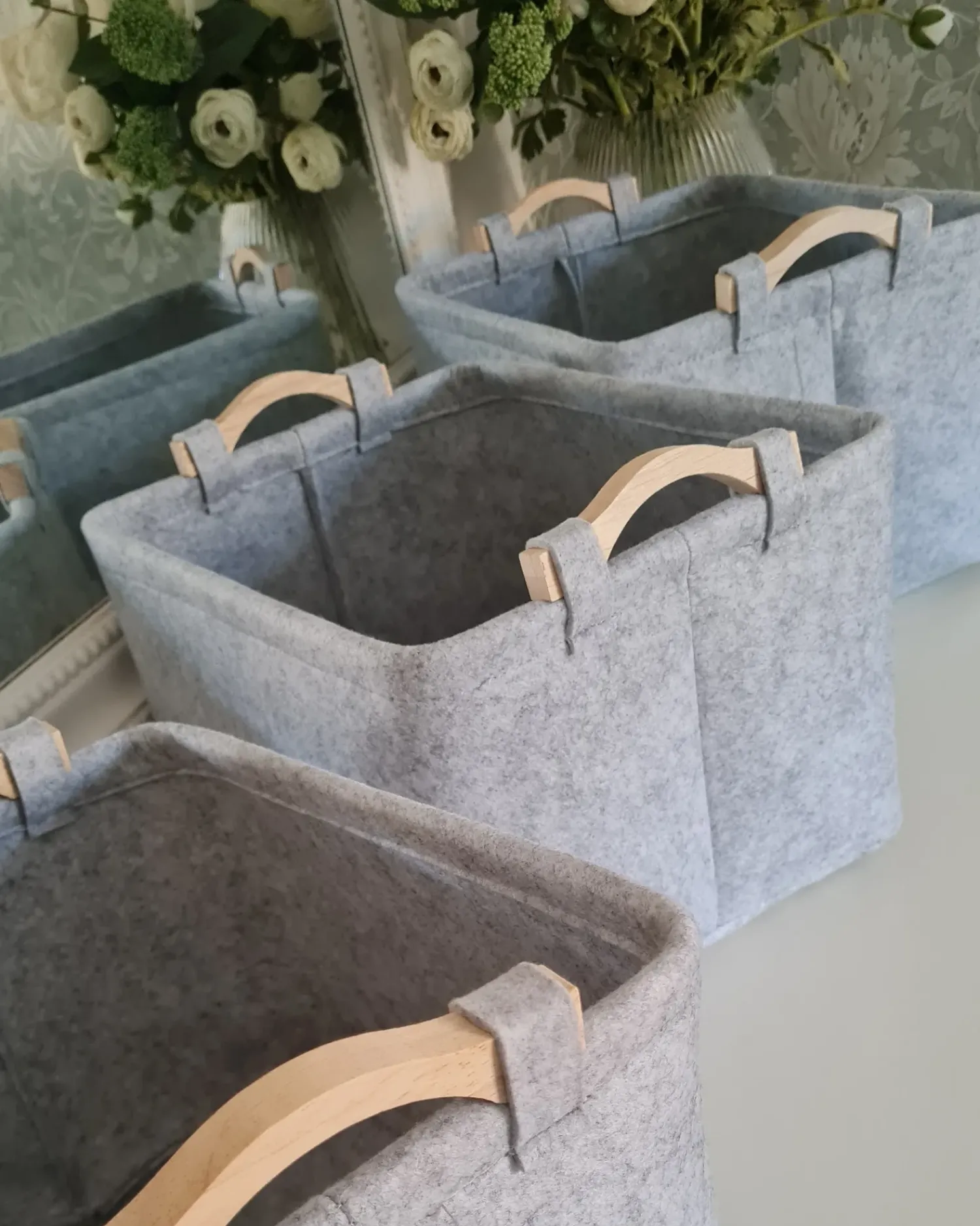 New Beliani Set di 3 cestini BAYSAI Feltro chiaro Grigio