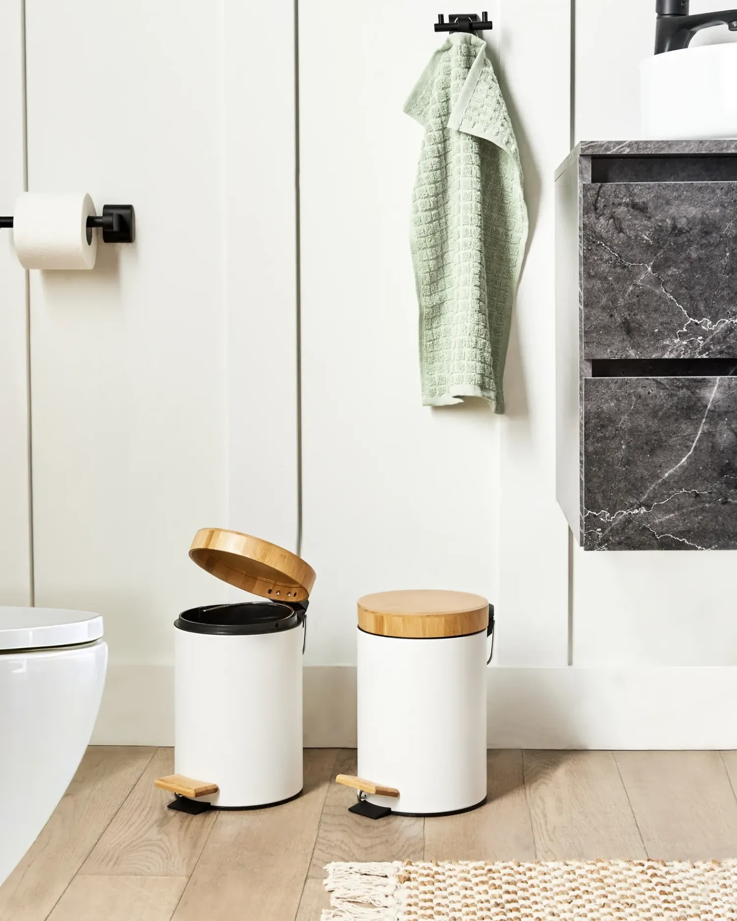Hot Beliani Set di 2 cestini per i rifiuti 3 L ECOSMART Metallo Bianco Bianco Marrone
