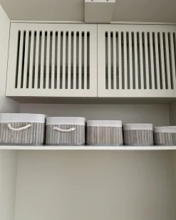 Beliani Set di 5 cestini TALPE Bambù Grigio Bianco Grigio
