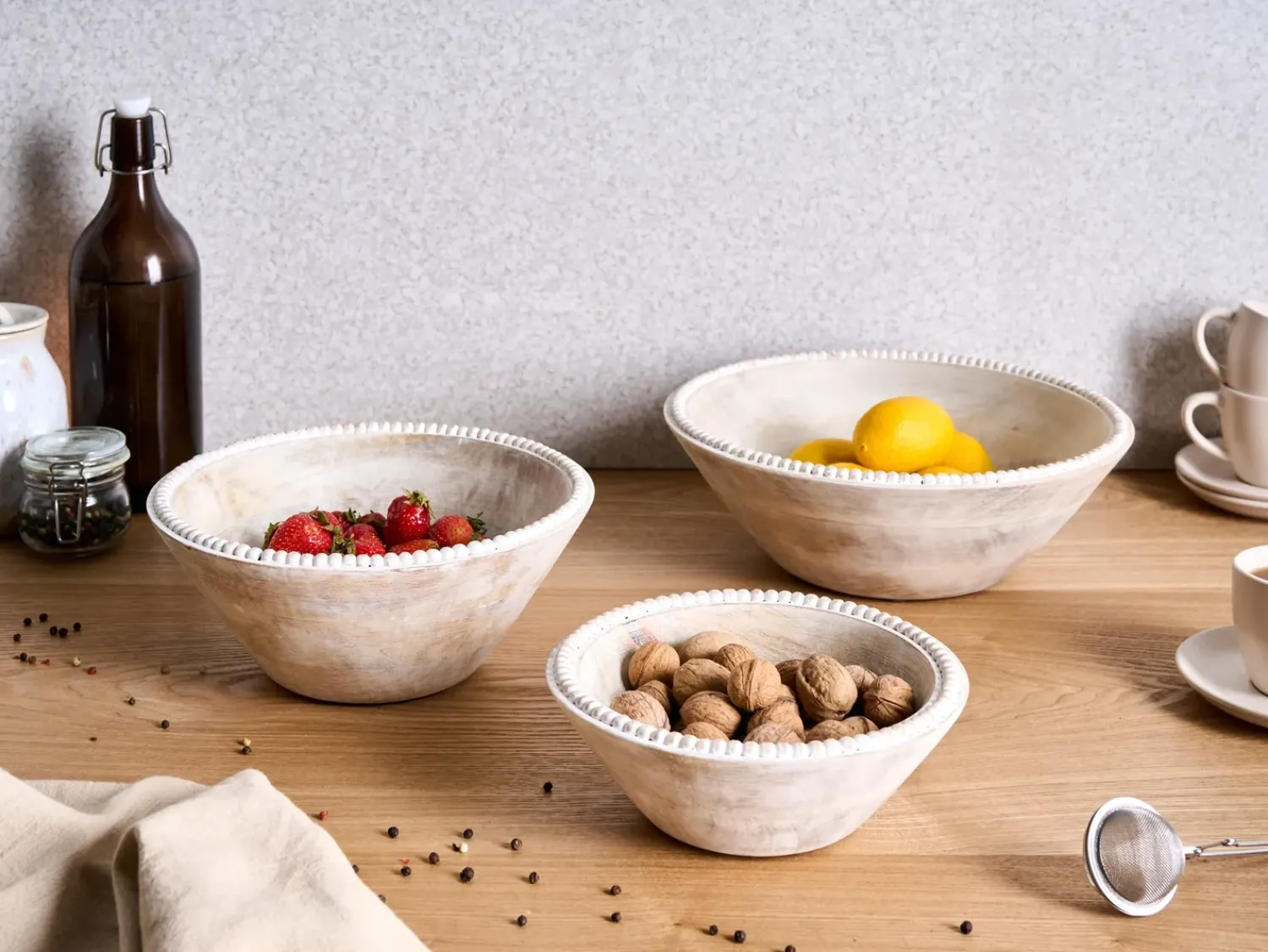 Sale Beliani Set di 3 ciotole decorative TANTA Legno di mango chiaro Marrone