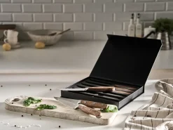 Best Beliani Set di 6 coltelli da bistecca NAGANO Marrone