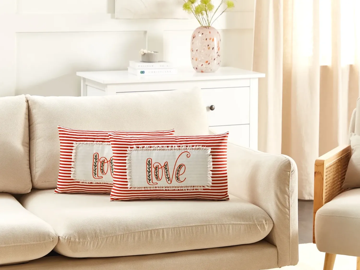 Beliani Set di 2 cuscini ALSINE Cotone 30 x 50 cm Rosso A strisce Bianco Rosso