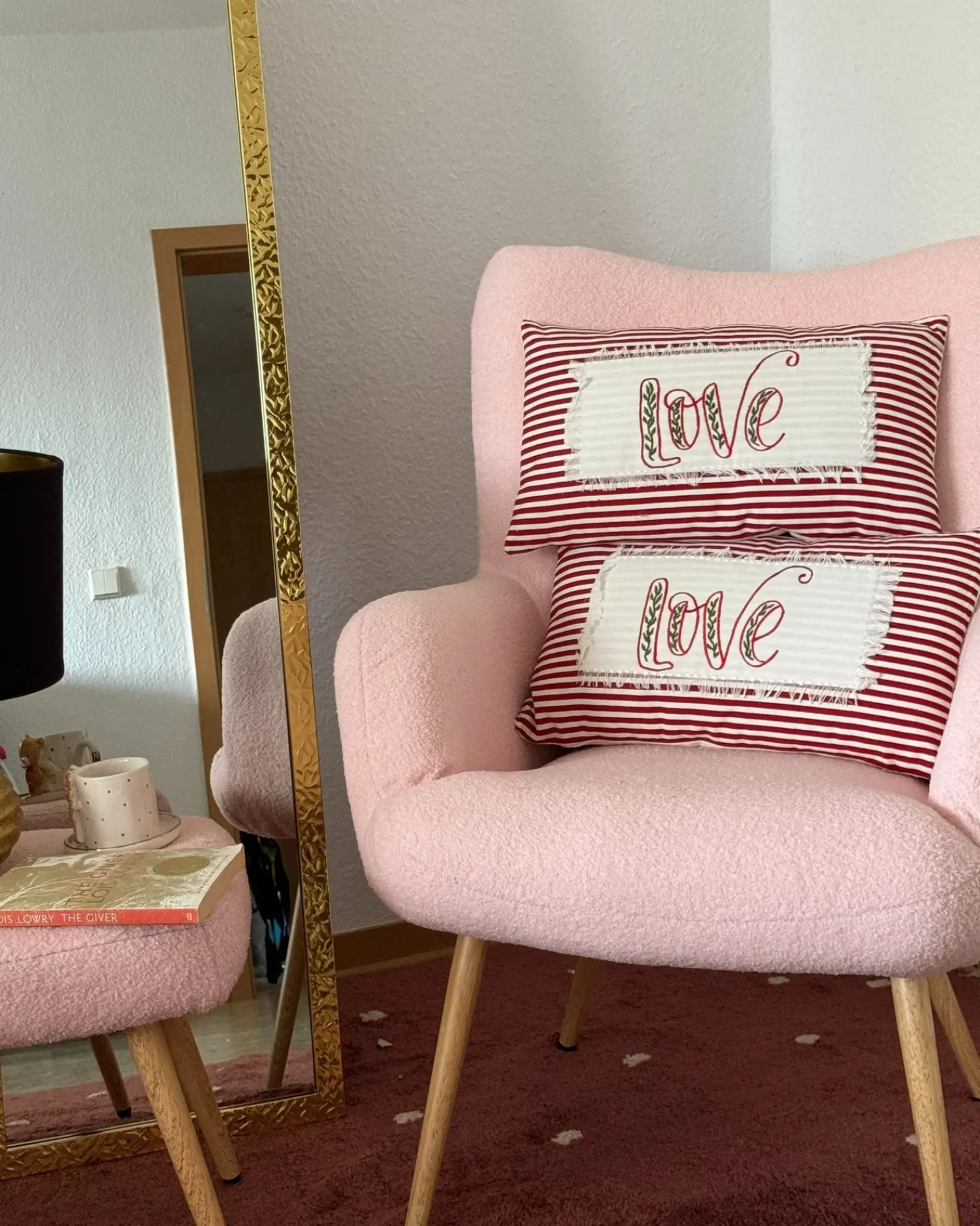 Beliani Set di 2 cuscini ALSINE Cotone 30 x 50 cm Rosso A strisce Bianco Rosso